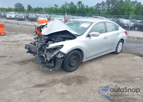 2016 Nissan Altima 2.5/S/Sv/Sl/Sr z USA, uszkodzony, nr VIN 1N4AL3AP8GC234720